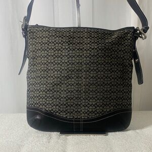 GUC Coach signature stripe swing pack  Crossbody Bag